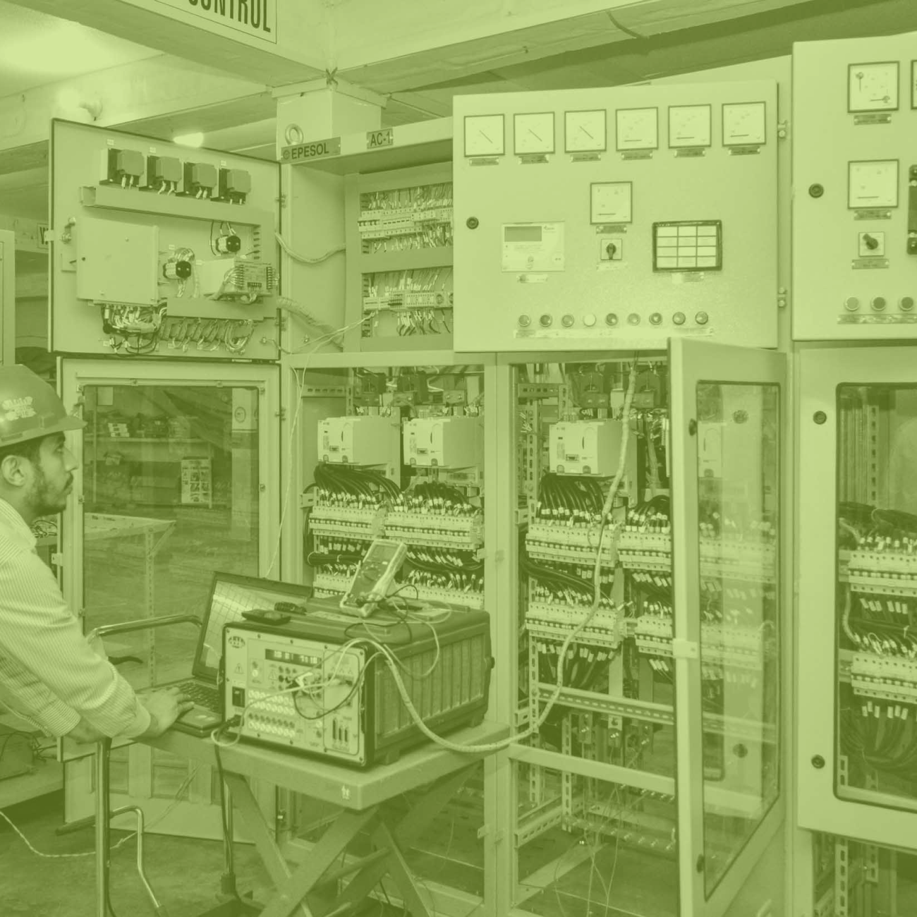 qodef-fullwidth-slider